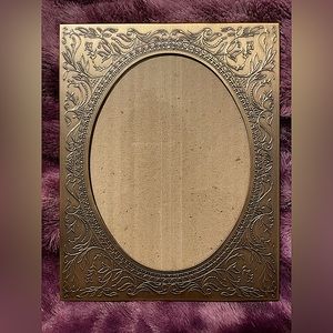 Vintage Craft Inc Embossed Metal Freestanding or Hanging Picture Frame